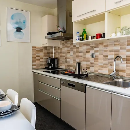 Sky Deluxe 2 Fitness & Appartement Skopje