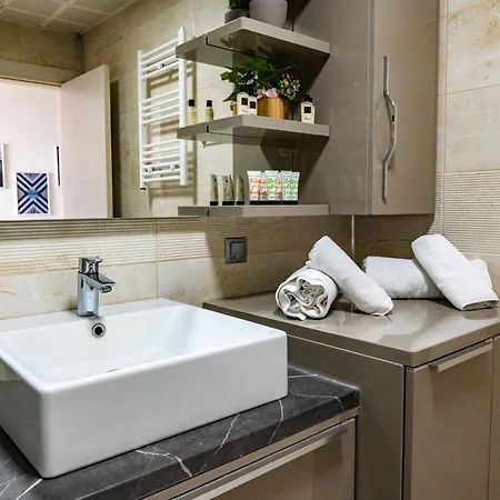 Sky Deluxe 2 Fitness & Appartement *