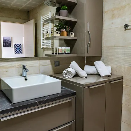 Sky Deluxe 2 Fitness & Appartement