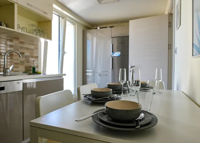 Sky Deluxe 2 Fitness & Skopje