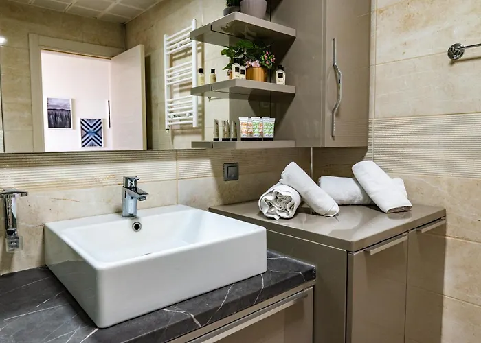 Sky Deluxe 2 Fitness & Apartment *