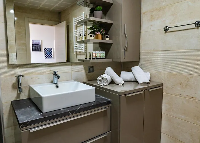 Sky Deluxe 2 Fitness & Apartment